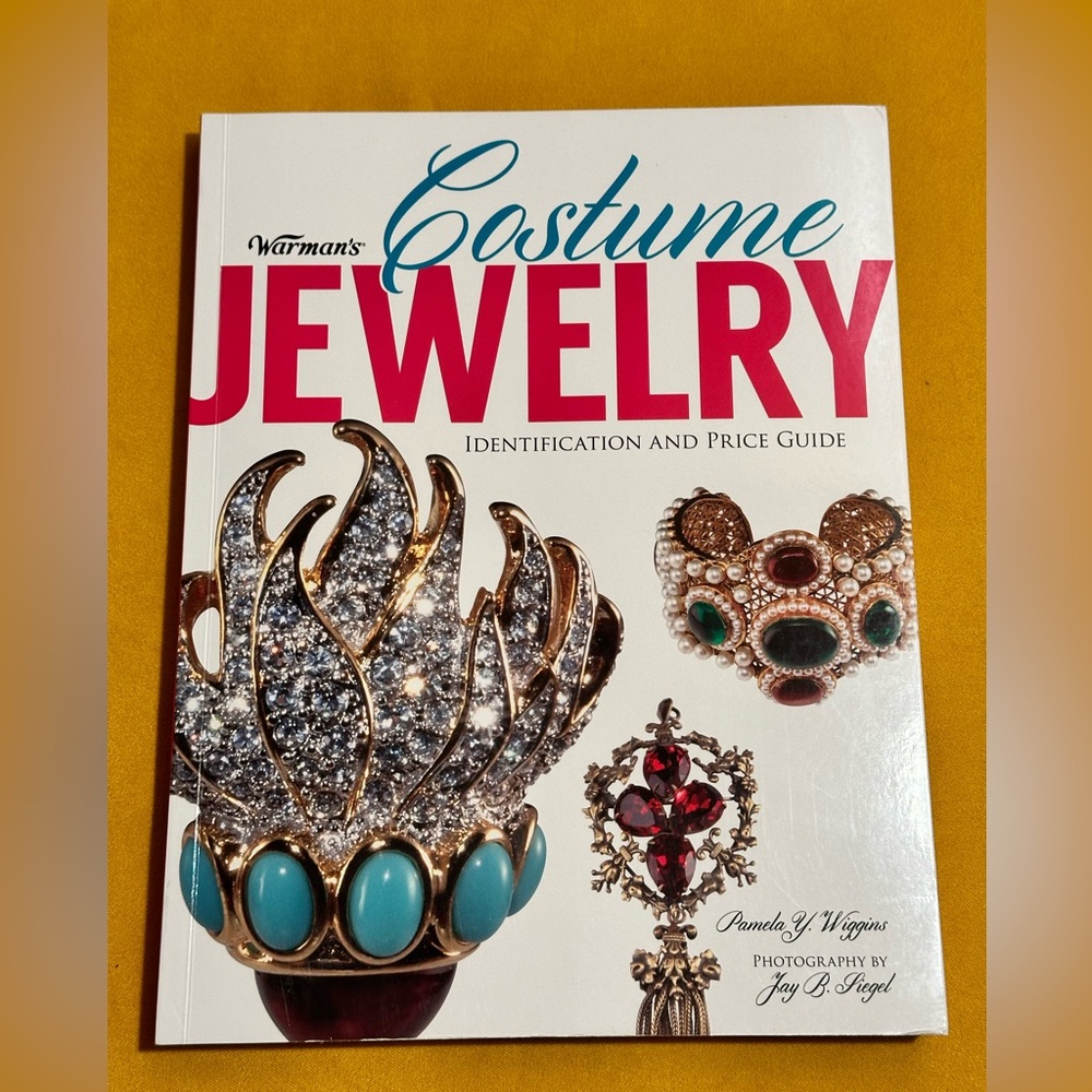 Walkman’s Costume Jewelry Identification and Price Guide Book